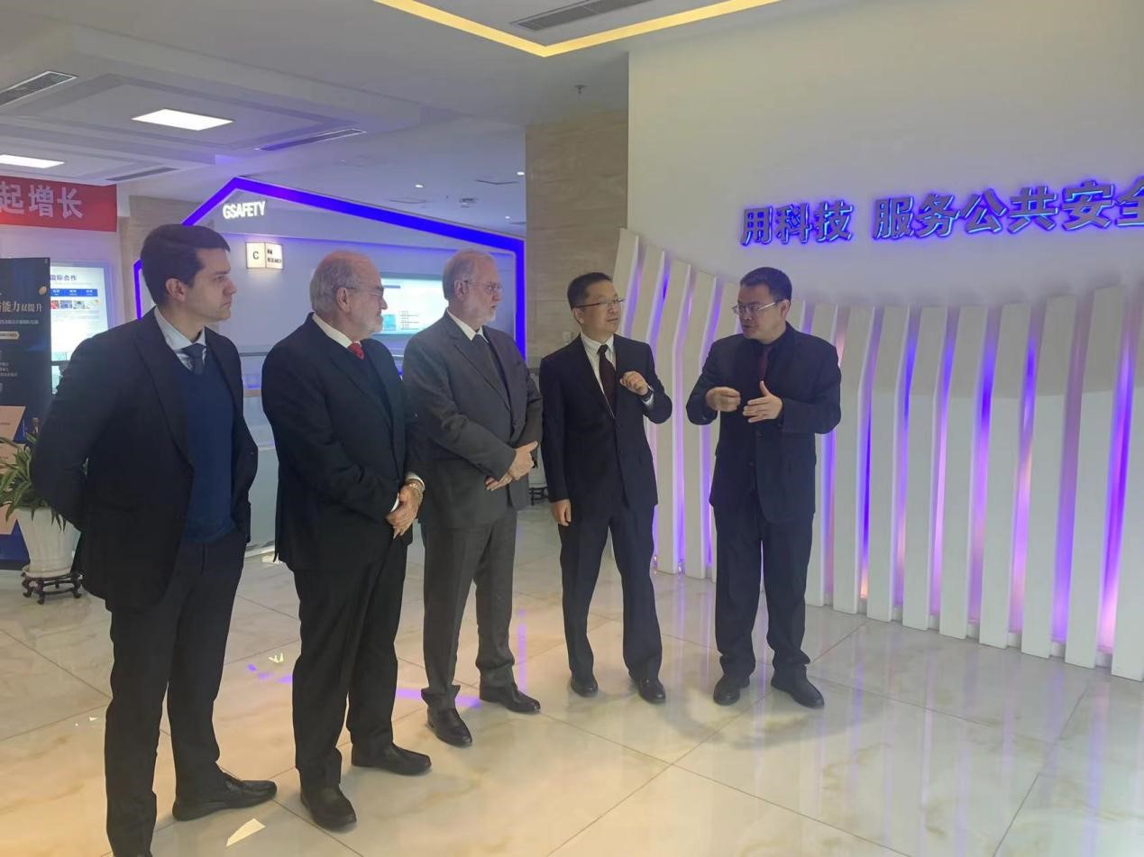 辰安科技總裁李隴清接待巴西ATP集團(tuán)總裁Perrusi一行 辰安科技總裁李隴清接待巴西ATP集團(tuán)總裁Perrusi一行